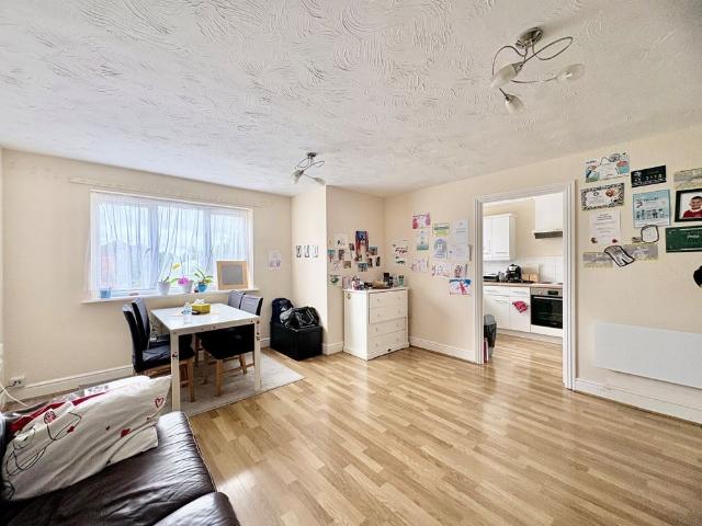 Apartment for rent in Kings Hill, Colliers End