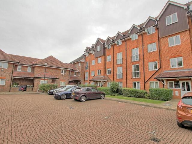 House for rent in Kings Hill, Colliers End