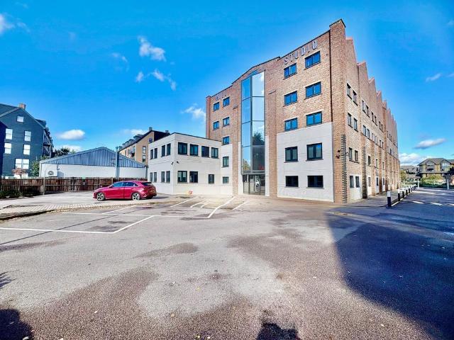 Apartment for rent in Kings Hill, East Hertfordshire