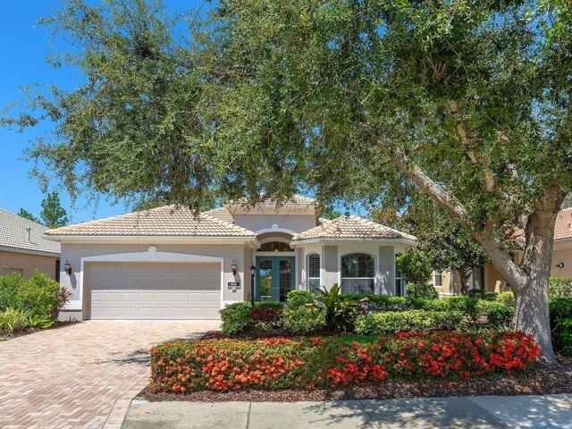 House for sale in Osprey