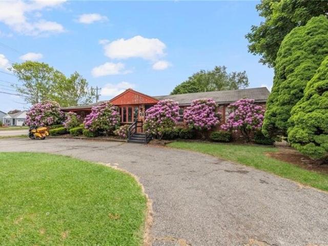 House for sale in Warwick, Rhode Island
