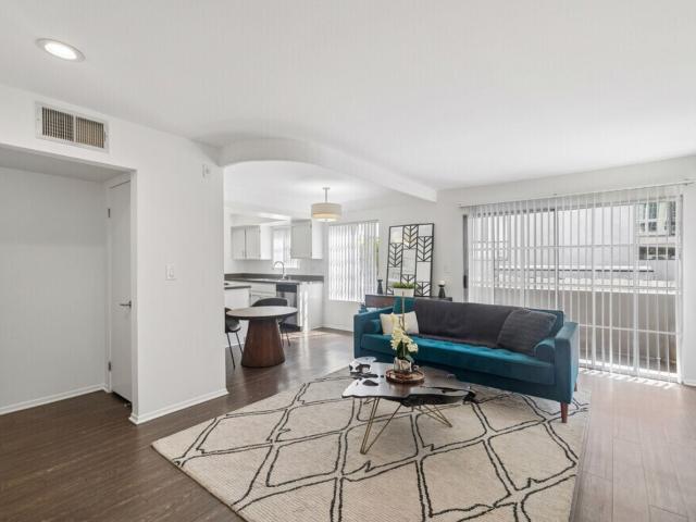 Apartment for rent in North Hollywood Neighborhood Council District, Canoga Park