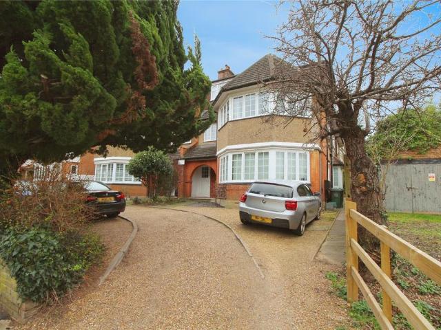 Apartment for rent in Royal Borough of Kingston upon Thames, Greater London