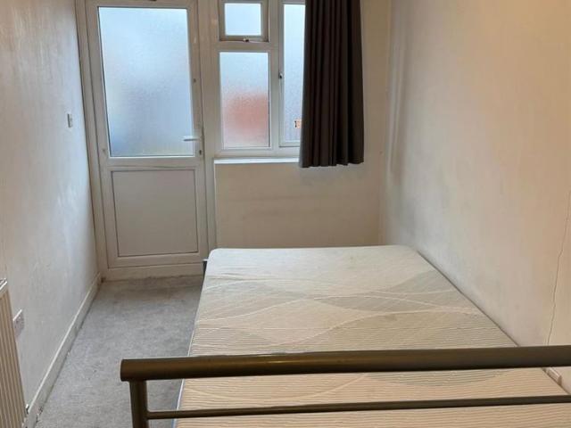 Studio for rent in London Borough of Hillingdon, Greater London