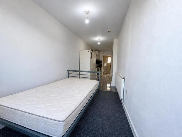 Apartment for rent in London Borough of Hillingdon, Greater London