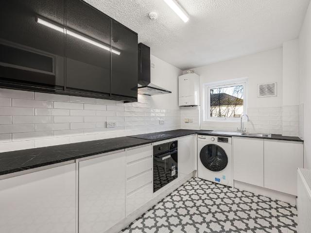Apartment for rent in Ewens Farm, Golden Valley