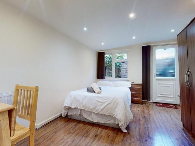 Apartment for rent in Cricklewood, Greater London
