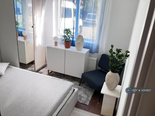 House for rent in London Borough of Bromley, Greater London