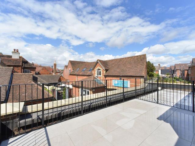 Apartment for rent in Cranleigh, Waverley