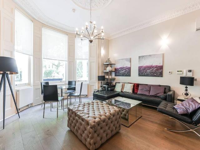 Apartment for rent in Brompton, Greater London