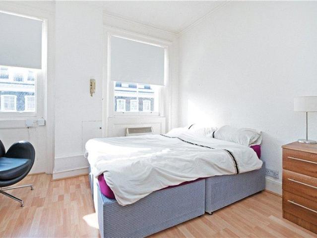 House for rent in Brompton, Greater London