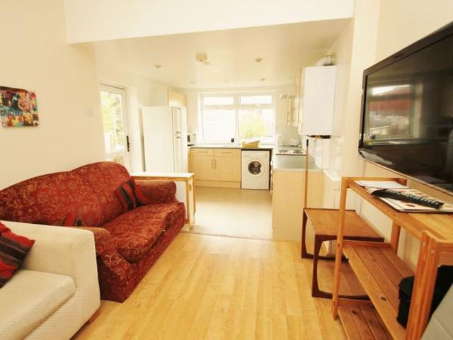 Apartment for rent in Winton, Bournemouth