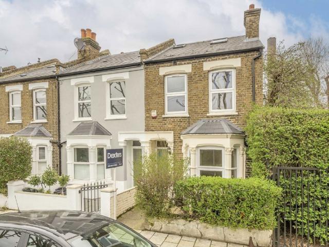 House for rent in Summerstown, Greater London