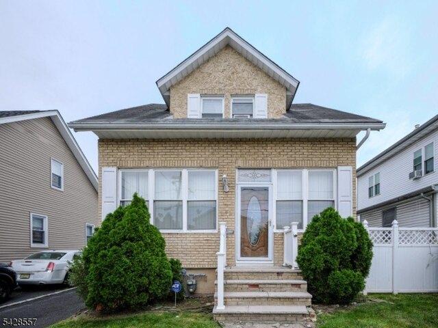 House for sale in Hillside, New Jersey