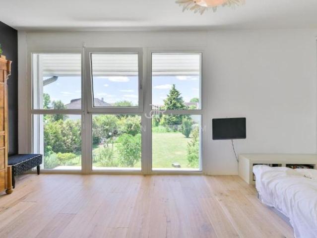 Haus kaufen in Crans-près-Céligny, Waadt