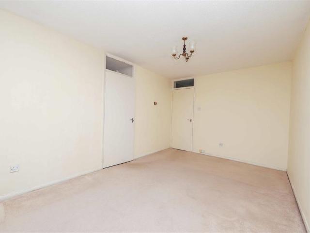 Apartment for rent in Ickenham, Greater London