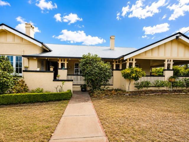 House for sale in Stanthorpe, Queensland