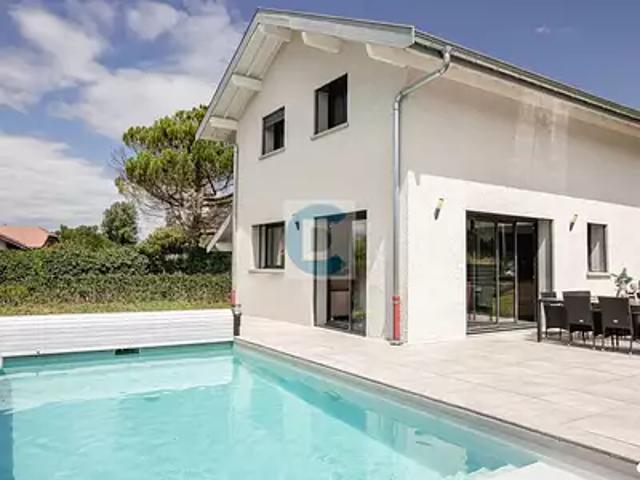 Maison vente à Saint-Julien-en-Genevois, Cranves-sales