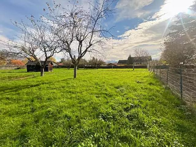 Terrain vente à Saint-Julien-en-Genevois, Cranves-sales