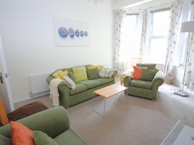 Apartment for rent in Oval, Greater London