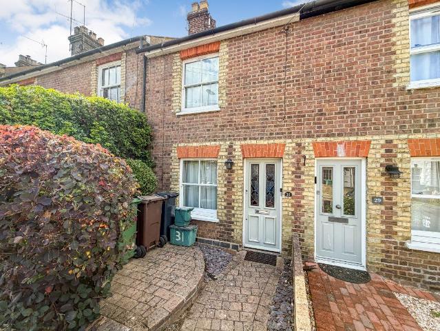 House for rent in Hatching Green, Five Acres