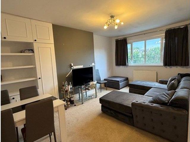 Apartment for rent in London Borough of Ealing, Greater London