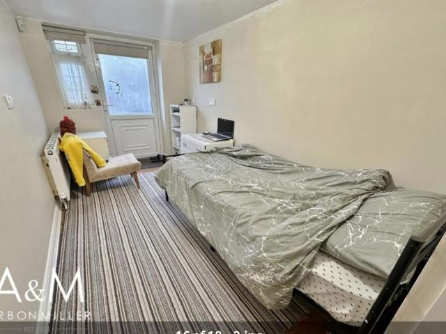 Studio for rent in Barkingside, Greater London