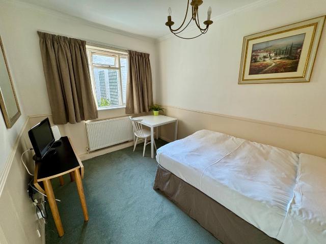 Apartment for rent in Bayswater, Greater London
