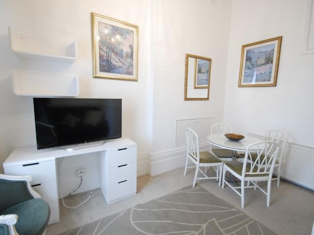 Apartment for rent in Bayswater, Greater London