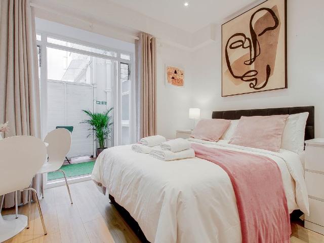 Studio for rent in Bayswater, Greater London