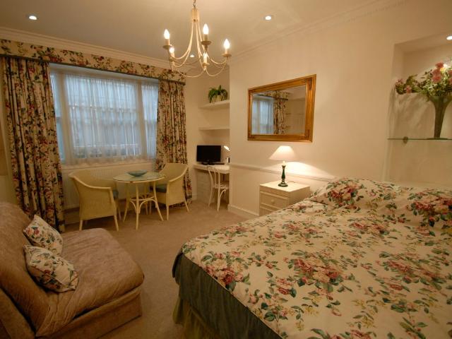 Studio for rent in Bayswater, Greater London