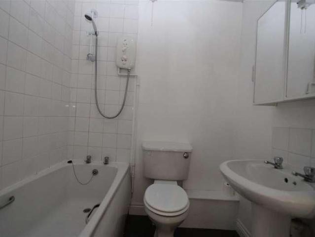 House for rent in Cleckheaton, Firthcliffe
