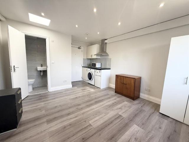 Studio for rent in South Tottenham, Greater London