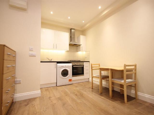 Apartment for rent in Harlesden, Greater London