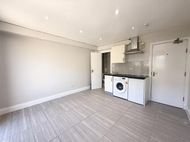 Studio for rent in South Tottenham, Greater London