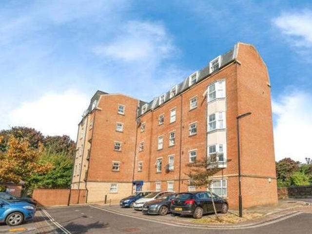 House for sale in Barton Stacey, Hampshire