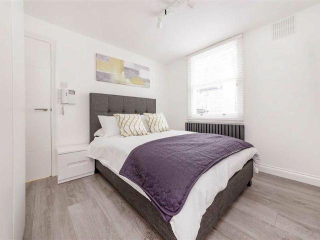 Apartment for rent in Paddington, Greater London