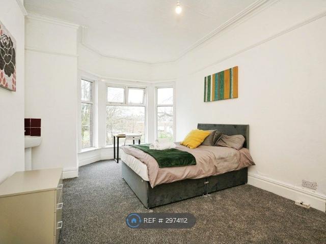Room for rent in The Haulgh, Lee Bank