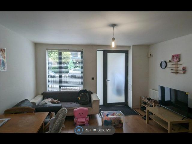 Apartment for rent in Colindale, Greater London