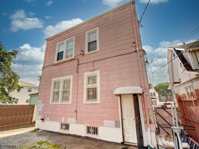 House for sale in East Orange