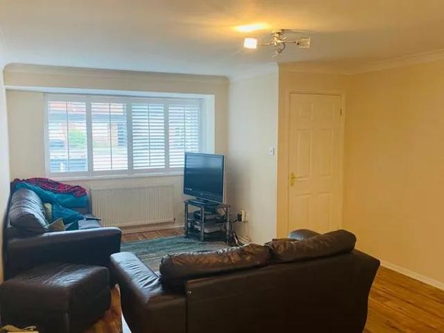 House for rent in Perryfields, West Sussex