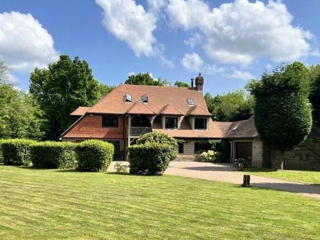 House for sale in Perryfields, West Sussex