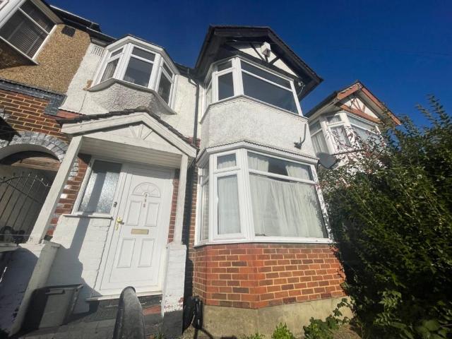 House for rent in Spring Park, Luton