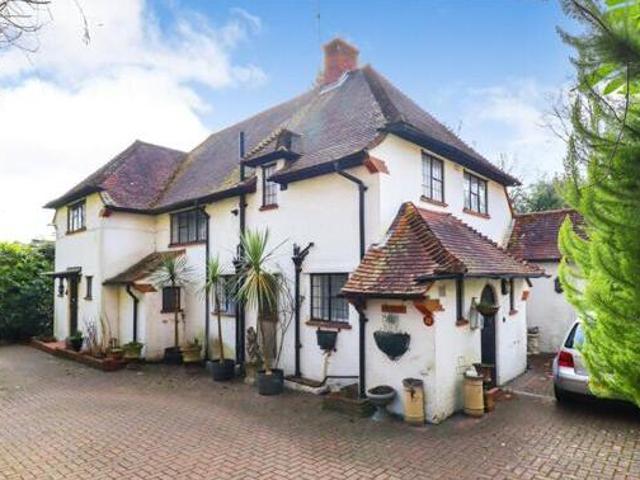 House for sale in Heatherside, Heol-las