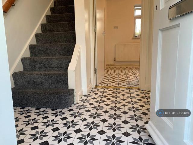 House for rent in London Borough of Bexley, Greater London