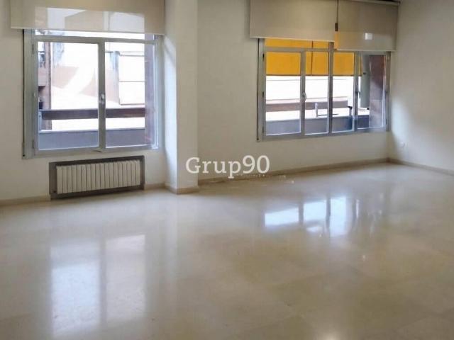 Piso en venta en Rambla de Ferran - Estació, Segrià
