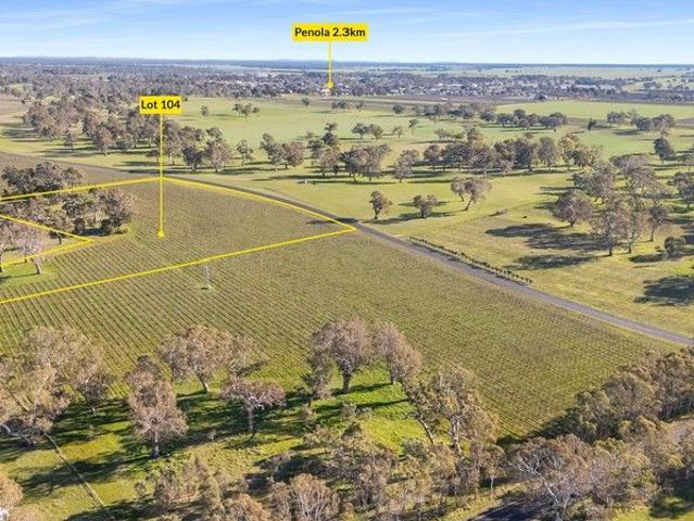Land for sale in Comaum, South Australia