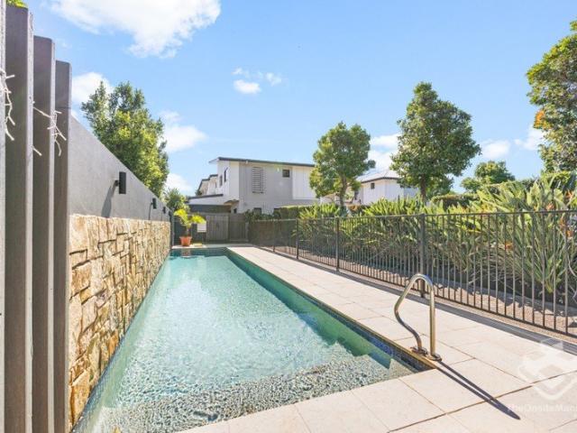 Townhouse for rent in Toombul, Queensland
