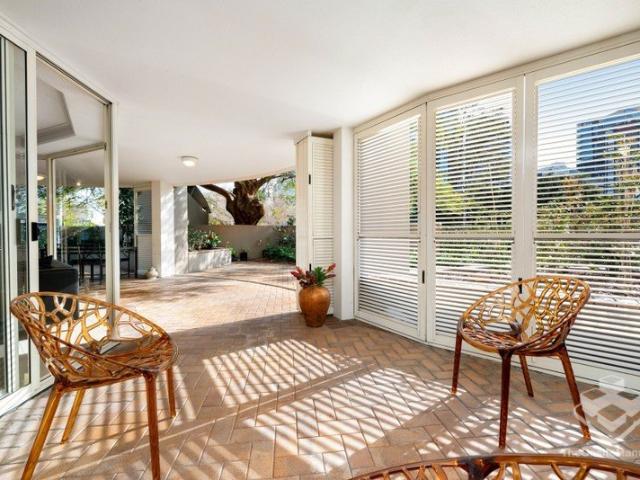 Apartment for rent in Kangaroo Point, Greater Brisbane