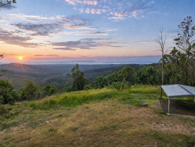 Cottage for sale in Toombul, Queensland